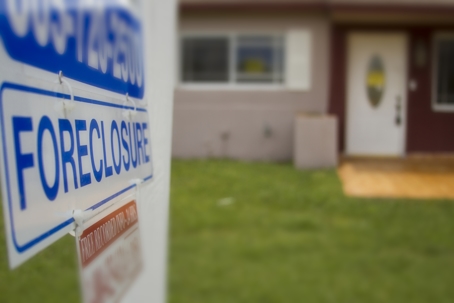 foreclosure sign